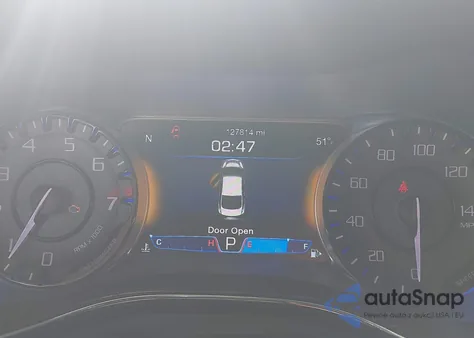 2015 Chrysler 200 S z USA, uszkodzony, nr VIN 1C3CCCBGXFN542884